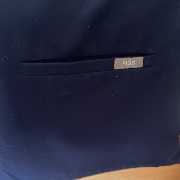 FIGS Navy Scrubs Bundle (3 tops, 1 bottom) - Picture 5 of 7